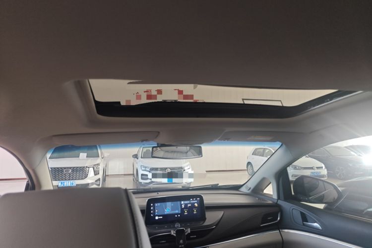 Used Buick GL8 2022 Land Business Class 652T Luxury Model
