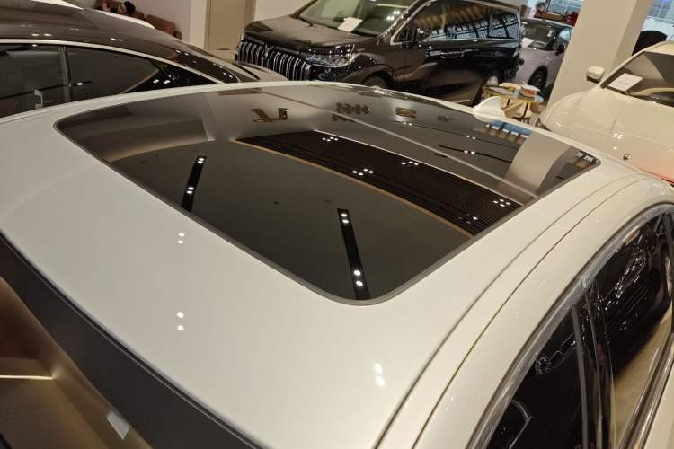 Used BMW 5 Series 2022 Restyled 530Li Leading Edition M Sport Package
