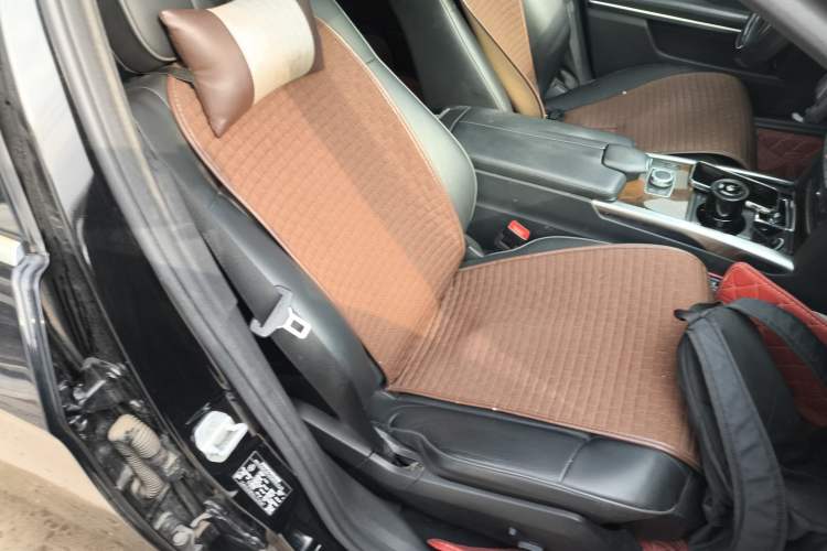 Used Mercedes-Benz E-Class 2015 Facelift E 180 L
