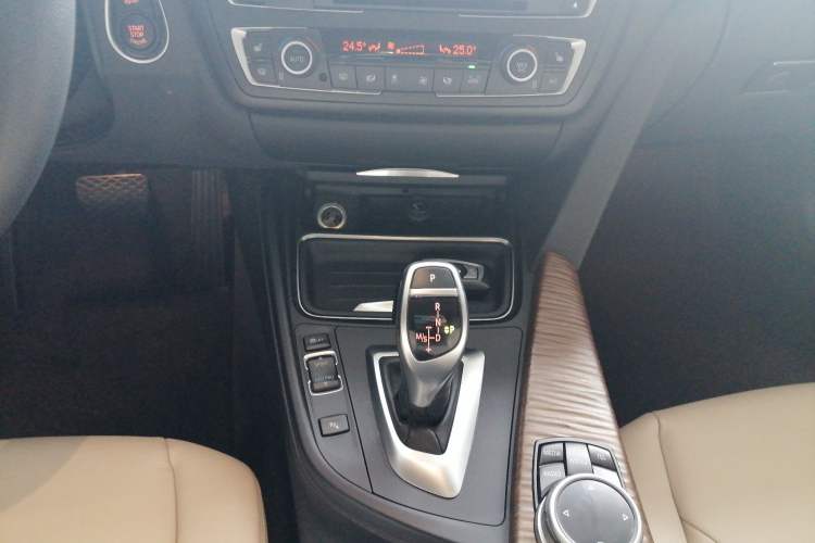 Used BMW 3 Series GT 2013 328i Sport Design Package
