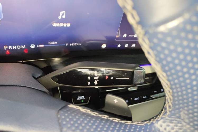 Used Buick Century 2023 2.0T Seven-Seater Yinshi Edition
