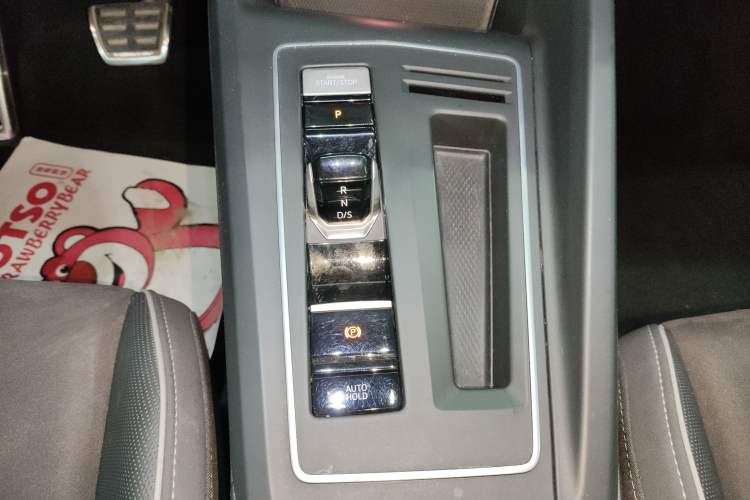 Used Volkswagen Golf 2023 280TSI DSG R-Line Lite
