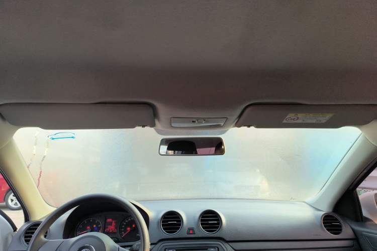 Used Volkswagen Jetta 2015 Value Edition 1.6L Manual Fashionable Style
