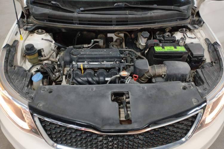 Used Kia K2 2015 Hatchback 1.4L AT GLS Cool Edition
