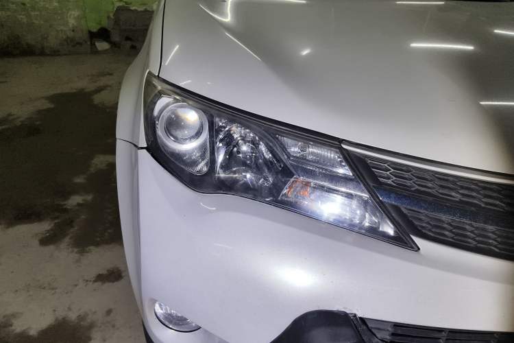 Used Toyota RAV4 2015 2.0L CVT Two-Wheel Drive Urban Edition