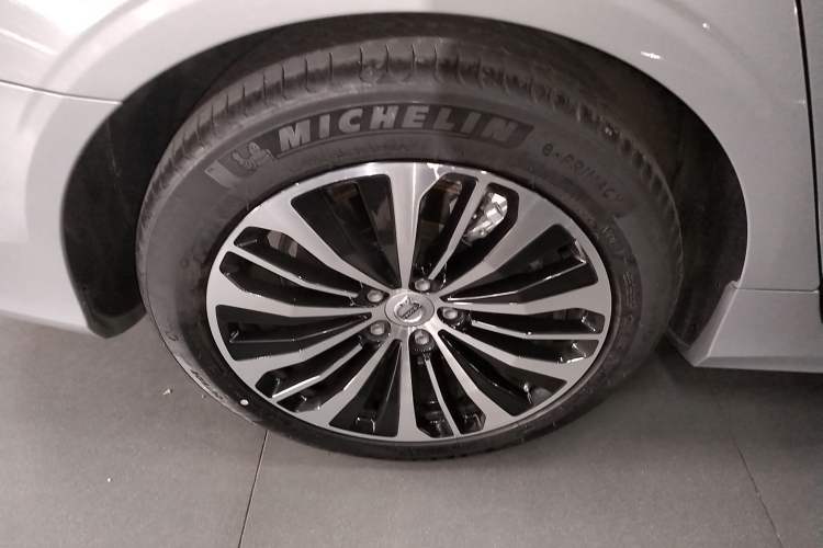 Used Volvo S90 2024 B5 Zhiyi Luxury Edition
