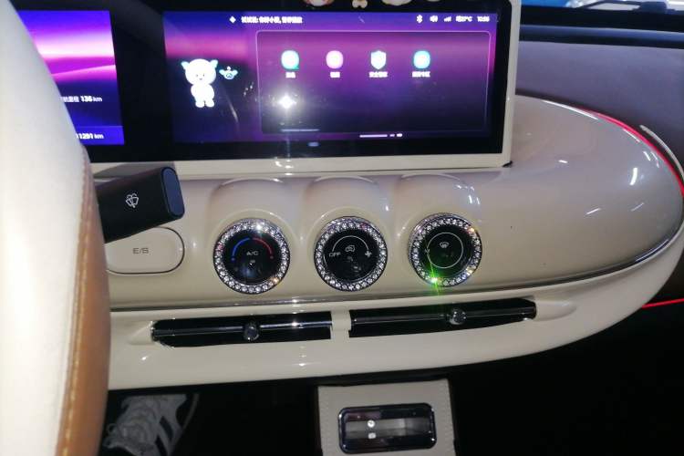 Used Wuling Bingo 2023 410 km Lingxi Deluxe Edition
