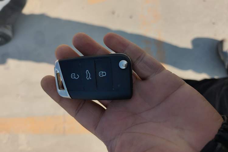 Used Volkswagen Tacqua 2023 200TSI DSG Joy-Connect Edition
