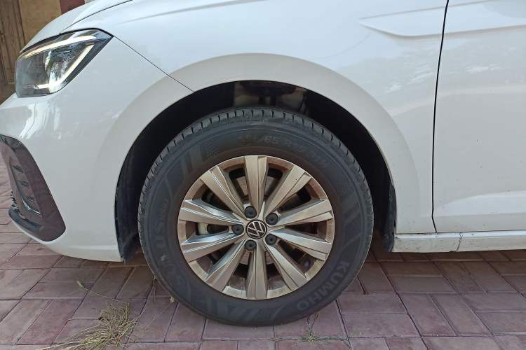 Used Volkswagen Lavida 2023 New Sharp 1.5L Automatic Excellent New Edition
