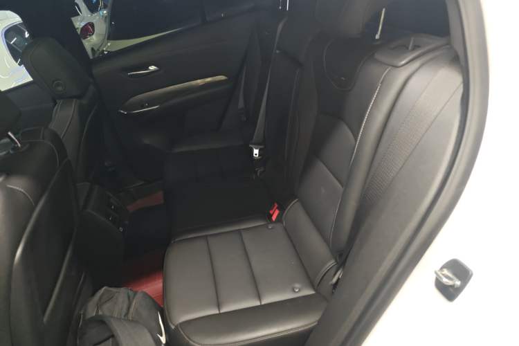 Used Cadillac XT4 2024 28T Two-Wheel-Drive Luxury Version
