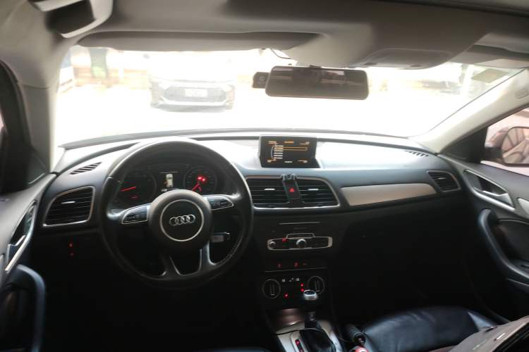 Used Audi Q3 2016 30 TFSI Fashion Model

