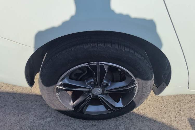 Used Geely Auto Emgrand GL 2018 1.4T Manual Elite Smart Connectivity Version