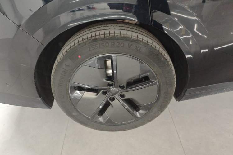 Used Li Auto Li Auto i8 2025 Standard Edition
