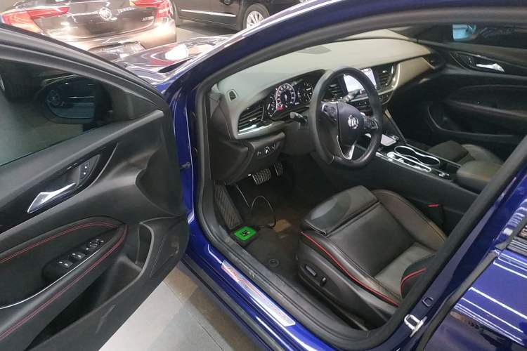 Used Buick Regal 2020 GS 28T Elite Model
