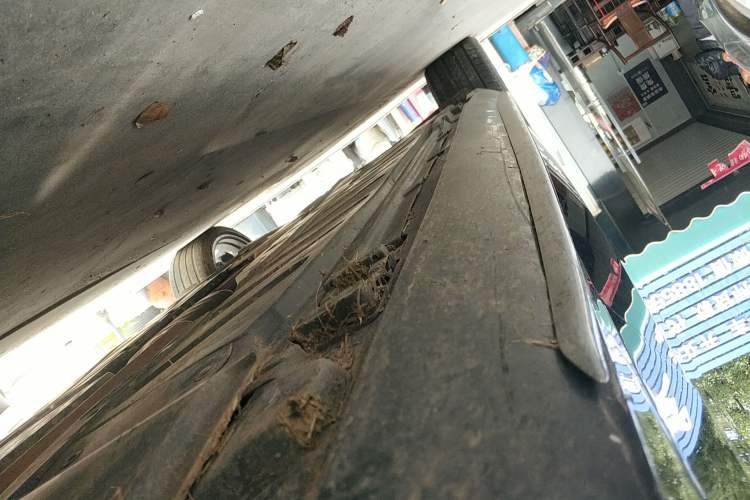 Used Mercedes-Benz E-Class 2017 E 300 L Sporty and Stylish Model
