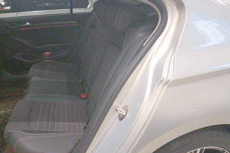 Used Volkswagen Magotan 2020 330TSI DSG Luxury Edition
