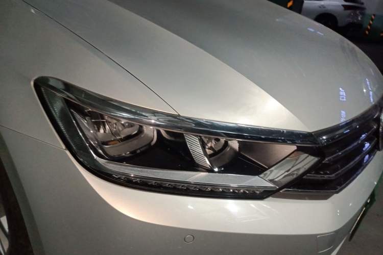 Used Volkswagen Magotan 2017 330TSI DSG Luxury Model
