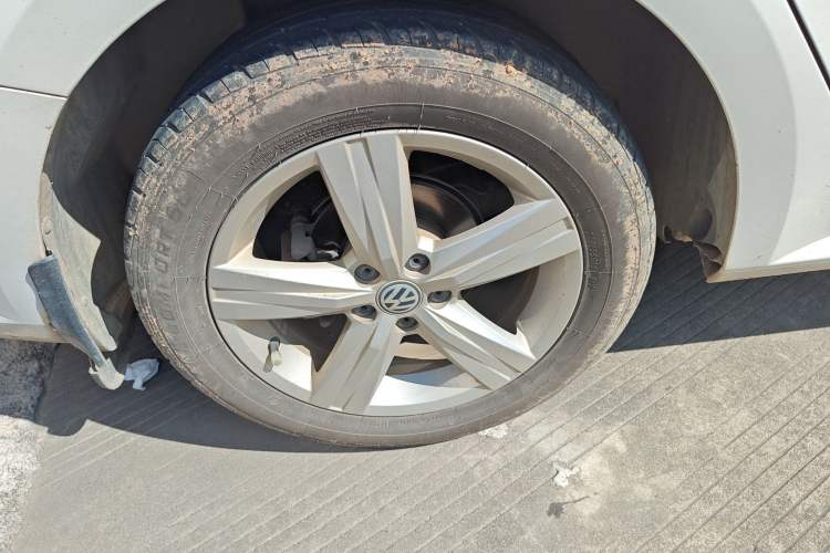 Used Volkswagen Lavida 2018 Classic 1.5L Automatic Fashion Edition China VI Standard
