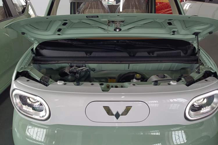 Used Wuling Hongguang MINIEV 2024 3rd Generation 215km Youth Edition
