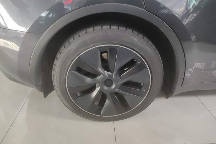 Used Tesla Model Y 2024 Rear-Wheel-Drive Version

