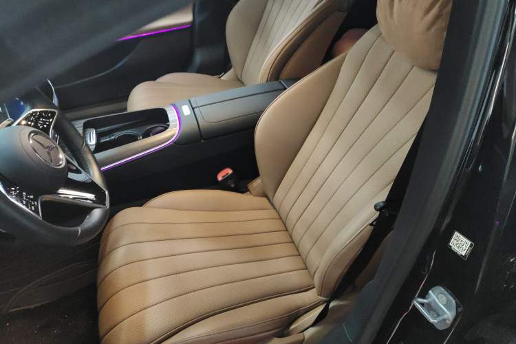 Used Mercedes-Benz E-Class 2024 Refresh E 300 L Stylish Edition
