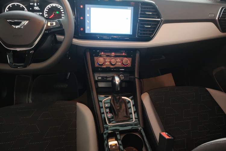 Used Jetta VS5 2024 280TSI Automatic Pioneer Edition