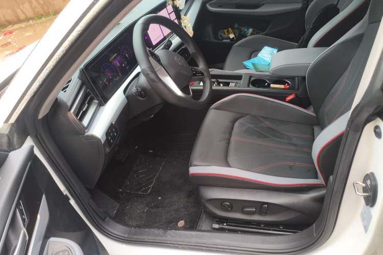 Used Volkswagen Lamando 2024 Lavida L 280TSI DSG Cool & Spicy Edition
