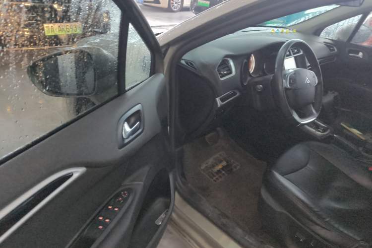Used Citroen C4L 2015 1.2T Automatic Luxury Edition
