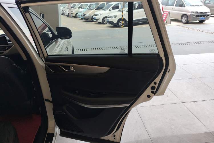 Used Changan CS75 2020 280T DCT Luxury Version China VI Standard
