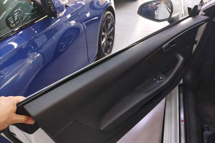 Used Audi A5 2017 Coupe 40 TFSI Fashion Model
