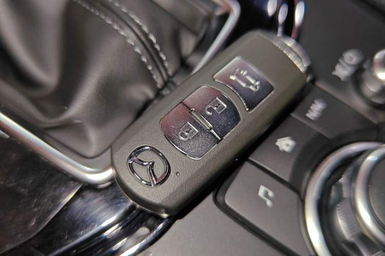 Used Mazda CX-5 2020 2.0L Automatic Two-Wheel Drive ZhiZun Version
