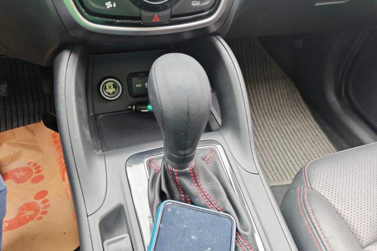 Used Changan CS75 2014 1.8T Automatic Elite Version China V Standard
