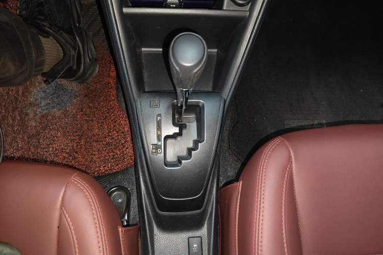 Used Toyota YARiS L 2022 X-Trail 1.5L CVT Leading PLUS Edition
