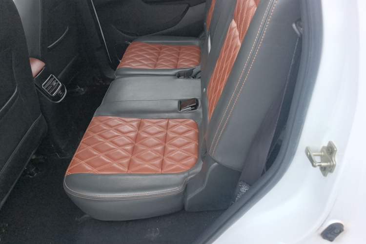 Used SWM X3 2017 1.5T Manual Fashion Model