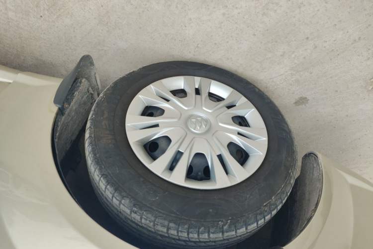 Used Buick Excelle 2015 1.5L Automatic Classic Model
