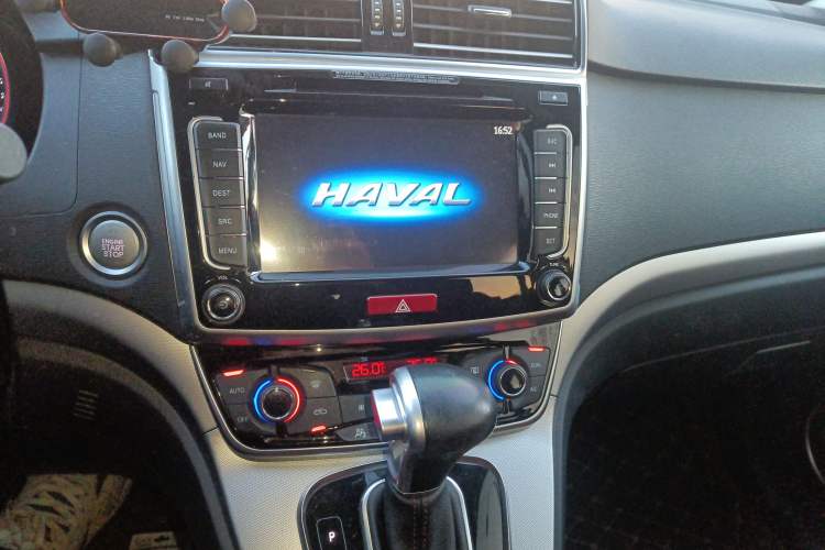 Used Haval M6 2017 1.5T Automatic Two-Wheel Drive Prestige Model