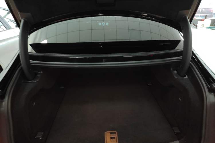 Used Hongqi H9 2020 2.0T Smart Connect Flagship Edition
