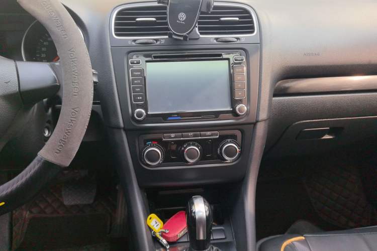 Used Volkswagen Golf 2011 1.6L Automatic Comfort Model
