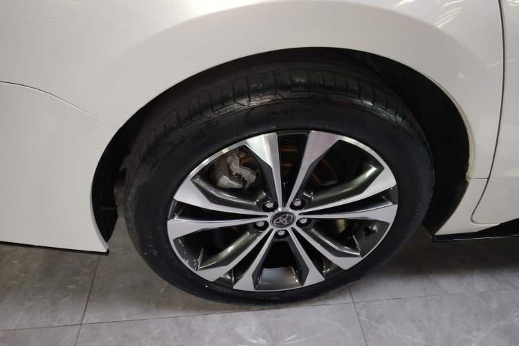 Used Toyota Granvia 2022 2.5L Hybrid Flagship Edition
