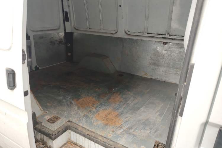 Used JMC Transit 2021 2.8T Space King Taurus Short Wheelbase Mid-Height 3-Seater Diesel Euro VI JX493
