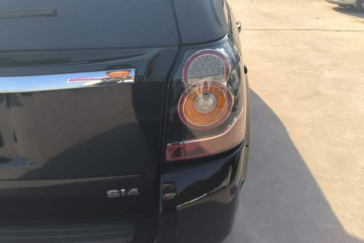 Used Land Rover Freelander 2 2014 2.0T Si4 SE Gasoline Version
