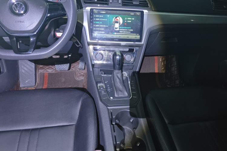 Used Volkswagen Lamando 2018 230TSI DSG Fashion Edition
