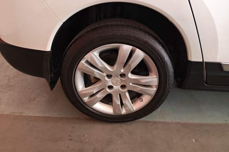 Used Peugeot 3008 2015 1.6THP Automatic Classic Edition
