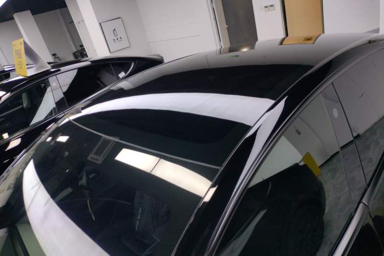 Used Tesla Model Y 2023 Long-Range All-Wheel-Drive Version
