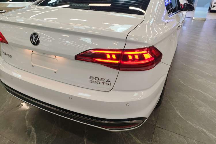 Used Volkswagen Bora 2023 300TSI DSG Prestige Edition