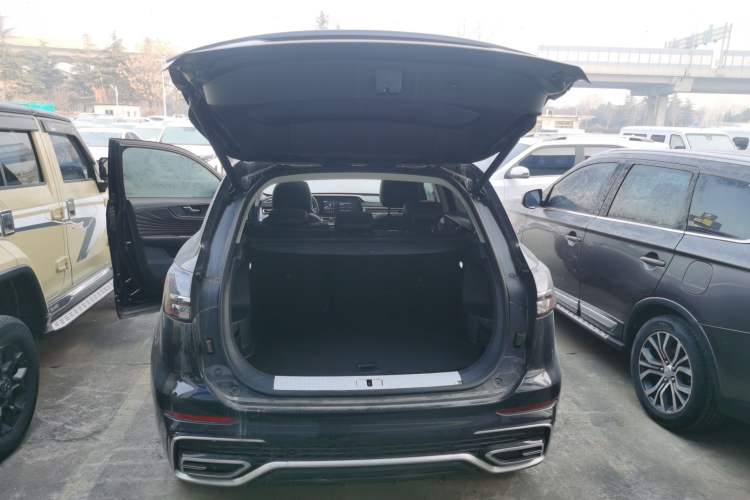 Used Hongqi HS5 2023 2.0T Qixiang Pro Edition
