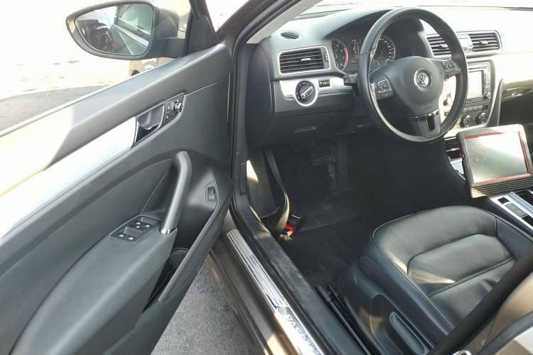 Used Volkswagen Passat 2014 1.8TSI DSG Prestige Edition
