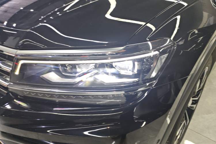 Used Volkswagen Tiguan L 2021 330TSI Automatic Two-Wheel Drive R-Line Flagship Edition