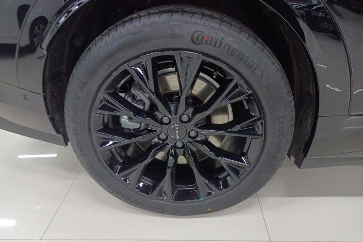 Used Zeekr 7X 2025 100 kWh Long-Range Rear-Wheel Drive with Intelligent Driving Features
