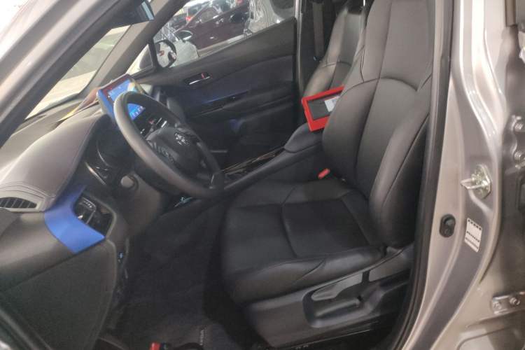 Used Toyota IZOA 2020 2.0L Enjoy Edition
